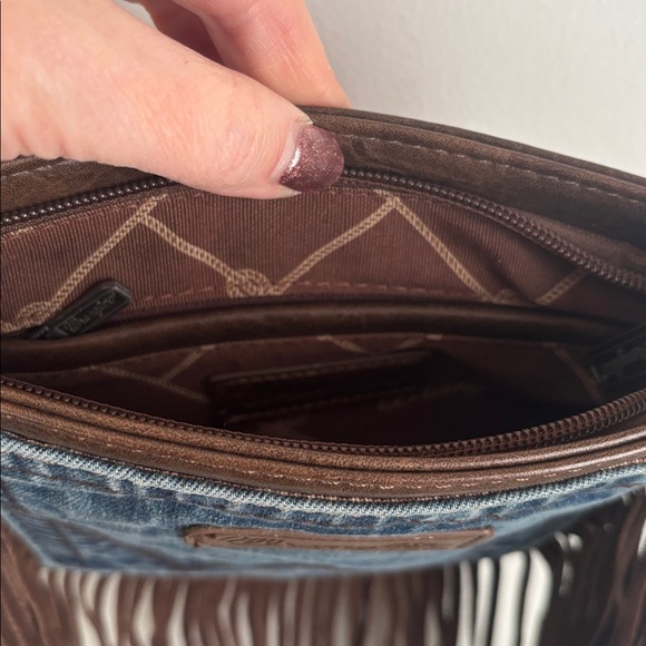 Wrangler | Denim & Brown Fringe Leather Crossbody In Coffee - Picture 9 of 16